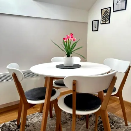 Altavista アパート