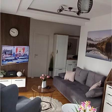 アパート Altavista